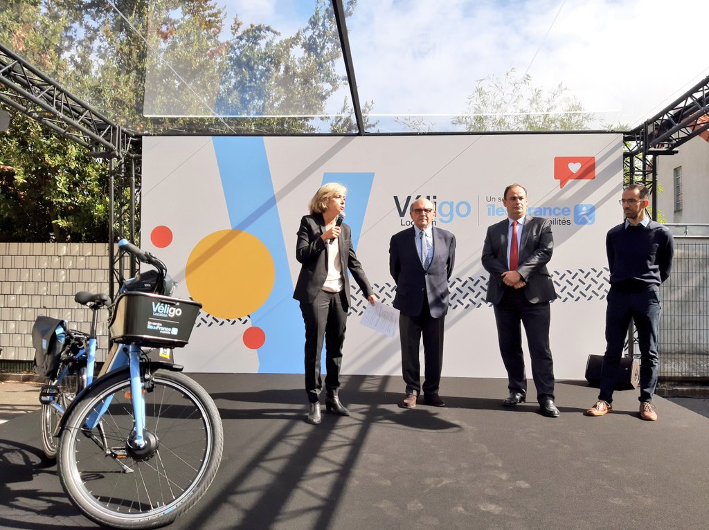 Chương trình cho thuê xe đạp điện dài hạn gắn với hỗ trợ thuế ở Paris