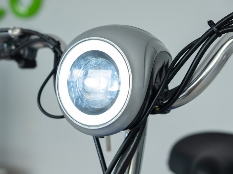 Đèn pha Xe đạp điện JVC Winter New với khả năng chiếu sáng vượt trội