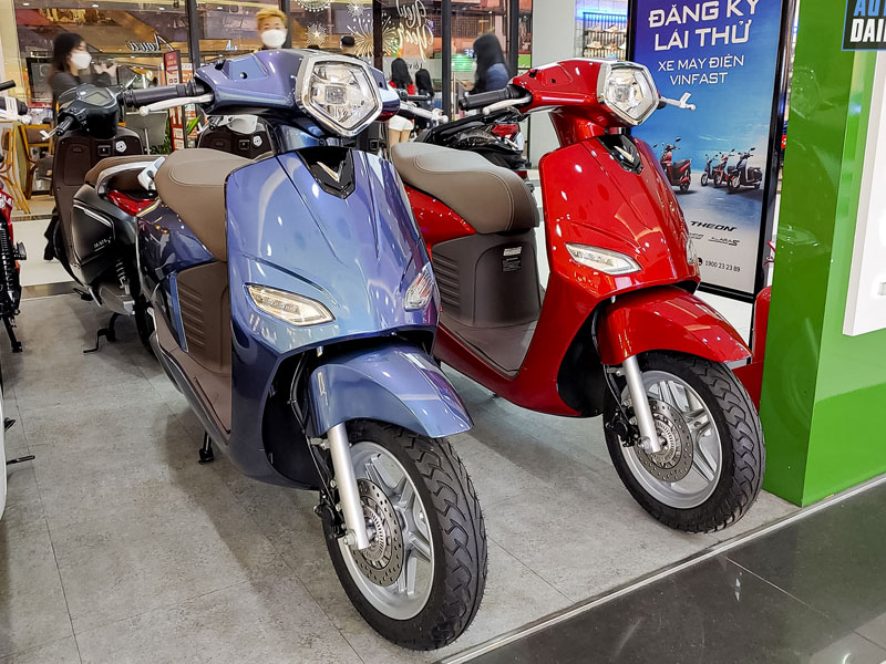 4 Mẫu xe máy điện sạc nhanh nhất tại Việt Nam