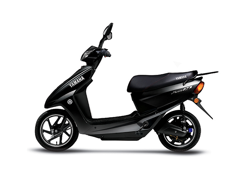 Ắc quy xe máy điện Yamaha Metis Gt