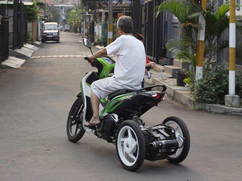 Bán xe điện 3 bánh 2 chỗ ngồi tại Bình Phước