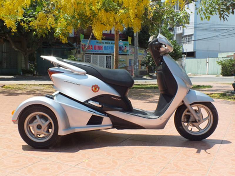 Bán xe điện 3 bánh 2 chỗ ngồi tại Vĩnh Phúc