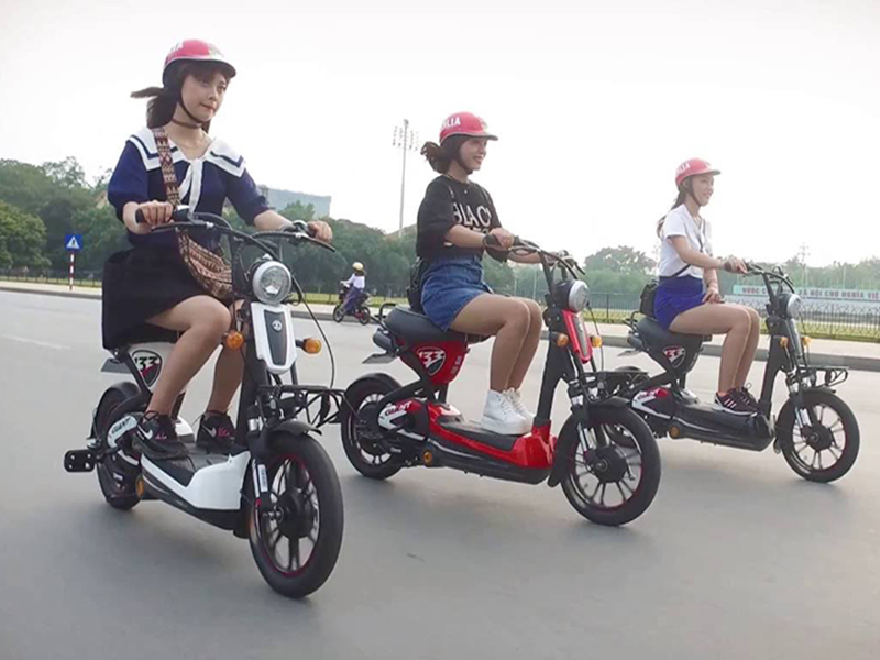 Bảng giá mới nhất xe đạp điện – Xe máy điện Sonik và Giant  tháng 6 / 2018