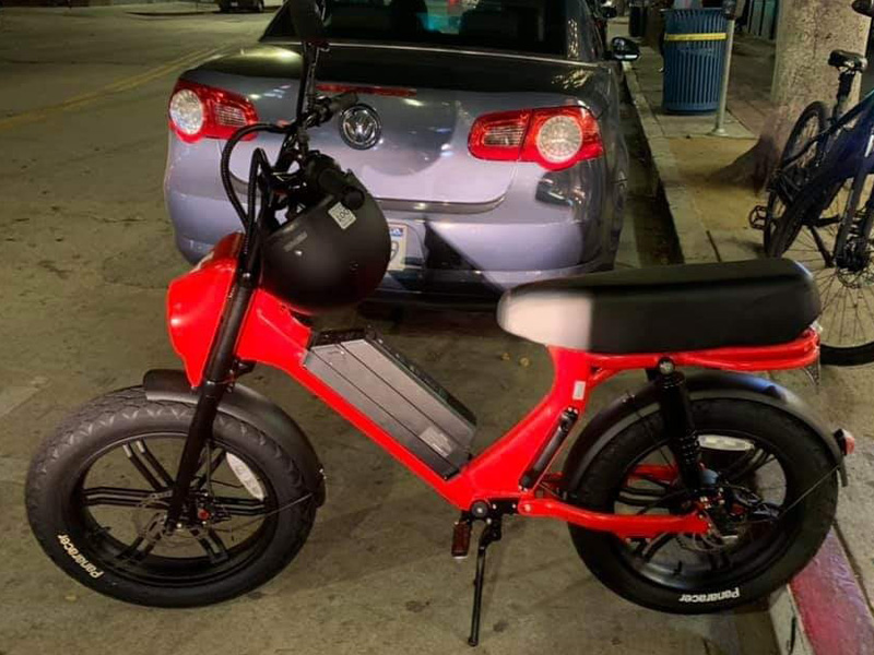 Bird tung ra một chiếc xe máy điện mang nhãn hiệu Scoot trước chiếc Cruiser của riêng mình
