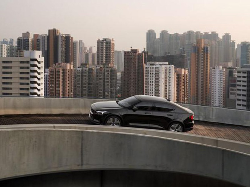 Giá bán của xe điện Polestar 2 đắt hơn Tesla Model 3