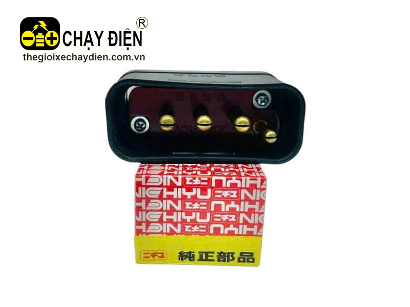 Giắc đực cắm sạc Nichiyu 30A/250V 37010-10870 xe nâng
