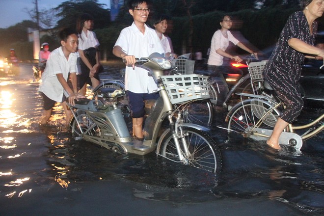 Hướng dẫn xử lý khi xe đạp điện chết máy