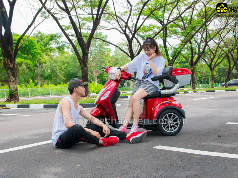 Kinh nghiệm mua xe 3 bánh cho người già phù hợp nhất