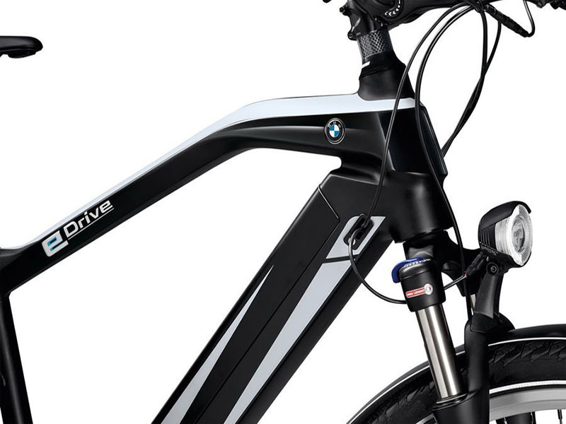 Loa Bluetooth và led Dán hướng dẫn chi tiết trên xe đạp điện