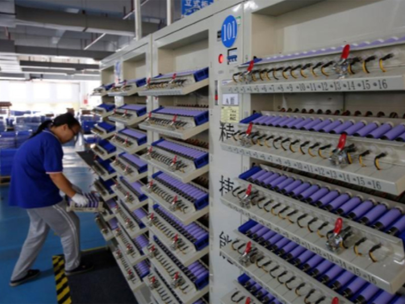Ngành sản xuất ô tô điện của Mỹ phụ thuộc vào nguồn Lithium tại Trung Quốc