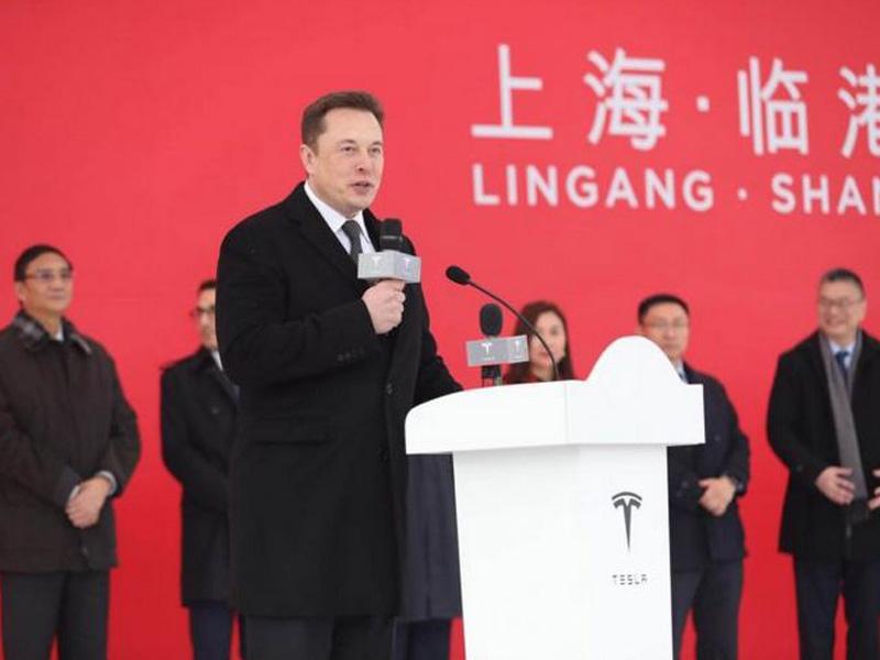 Elon Musk tại lễ khởi công nhà máy sản xuất xe điện Tesla tại Trung Quốc