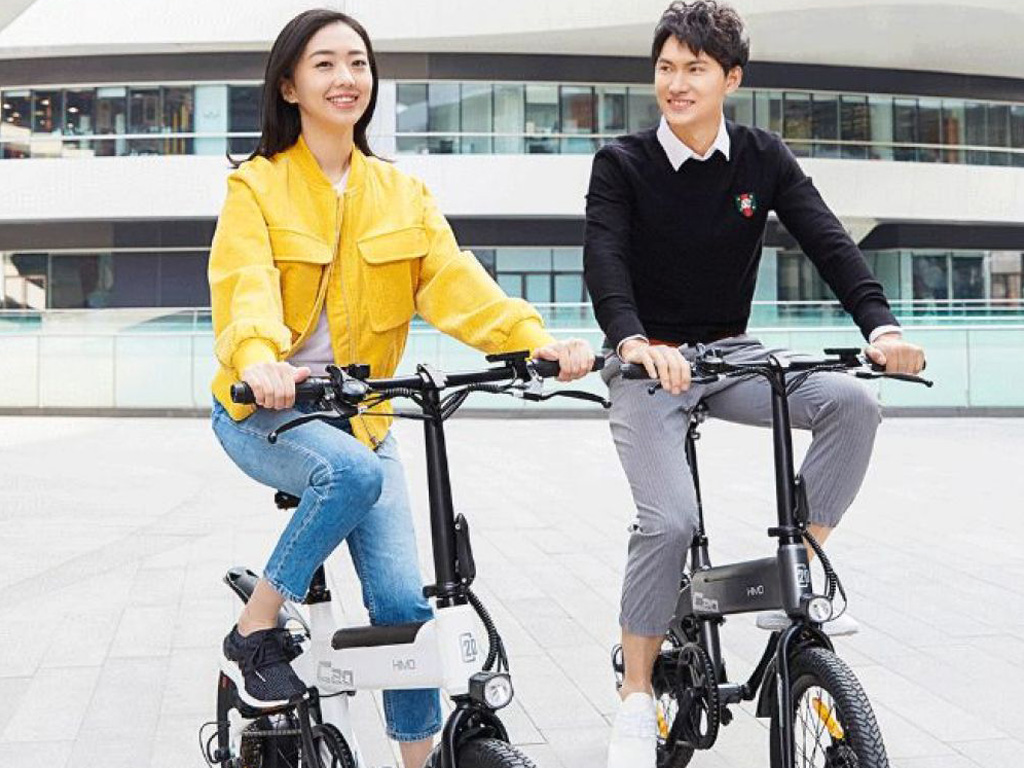 Ra mắt xe đạp điện Himo C20 và bơm xe siêu nhỏ, Xiaomi khẳng định đẳng cấp