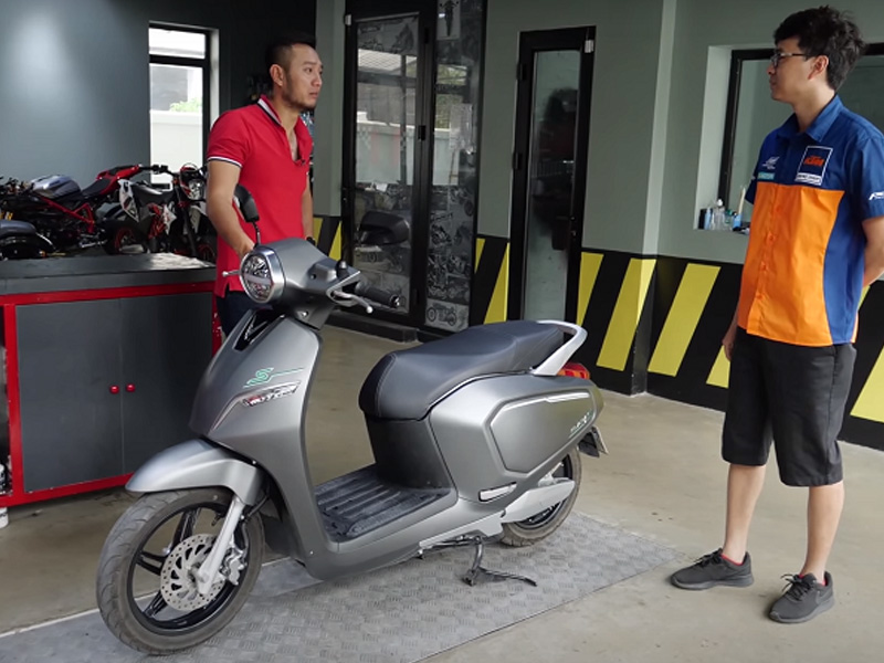 Tháo tung và so sánh xe máy điện VinFast KlaraS với những mẫu tay ga trung cấp