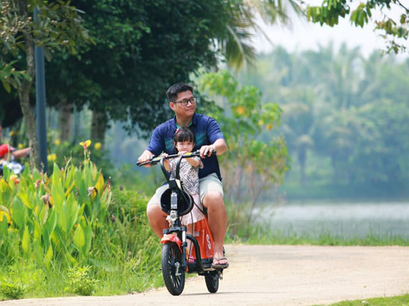 Thỏa sức khám phá thành phố xanh Ecopark cùng xe điện MBI Sharing