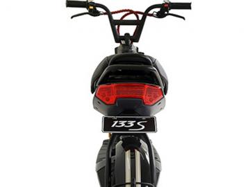 Xi nhan sau xe máy điện M133