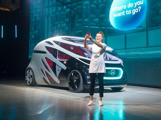 Daimler sản xuất xe điện tự lái, vị trí của Waymo và Deutsche Post lung lay
