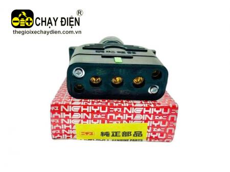 Giắc cái cắm sạc Nichiyu 30A/250V 37010-10870 xe nâng