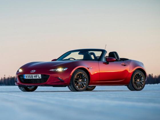 Mazda sẽ tiết lộ một chiếc xe chạy hoàn toàn bằng điện vào năm 2020
