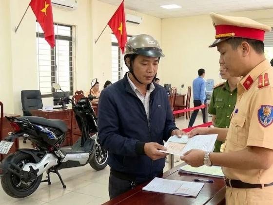 Mức phạt khi sử dụng xe máy điện không đăng ký biển số