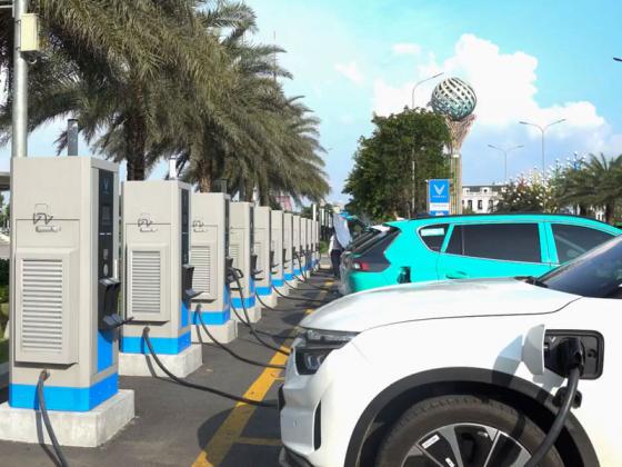 Những rủi ro và khó khăn của kinh doanh trạm sạc xe điện?