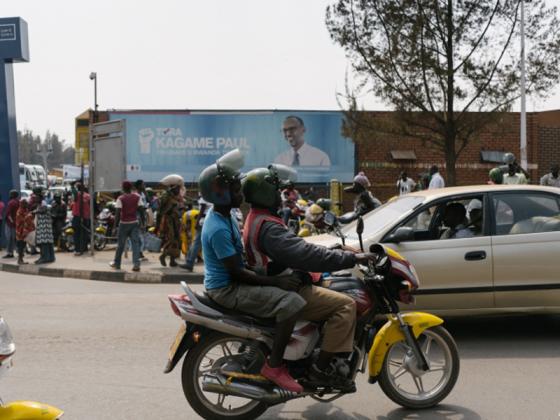 Rwanda đang khuyến khích người dân sử dụng xe máy điện