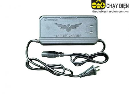 Sạc xe máy điện 48v-20a chống hư bình
