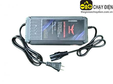 Sạc xe máy điện 60v-20a chống hư bình