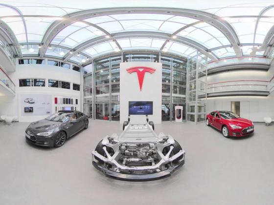 Tesla chuẩn bị phủ sóng ô tô điện ở Cộng hòa Séc và Iceland