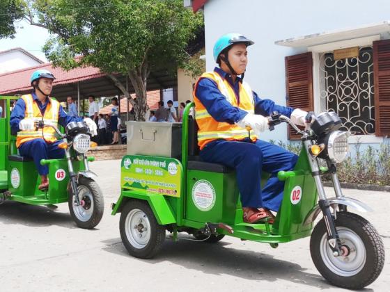 Thừa Thiên Huế đưa xe điện ba bánh vào xử lý môi trường