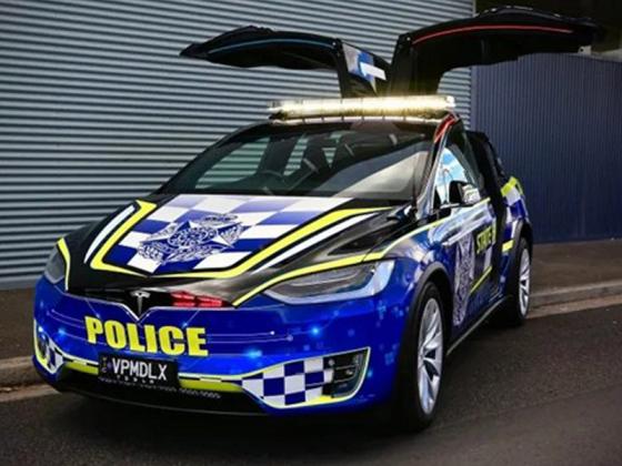 Xe điện Tesla Model X sẽ thành chiếc xe tuần tra của cảnh sát trong tương lai
