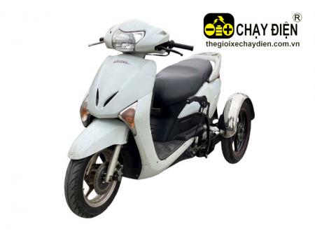Xe máy 3 bánh Honda Lead trắng