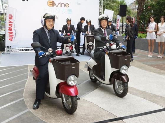 Yamaha ra mắt xe điện e-Vino phiên bản mới với giá 2.500 USD tại Nhật Bản