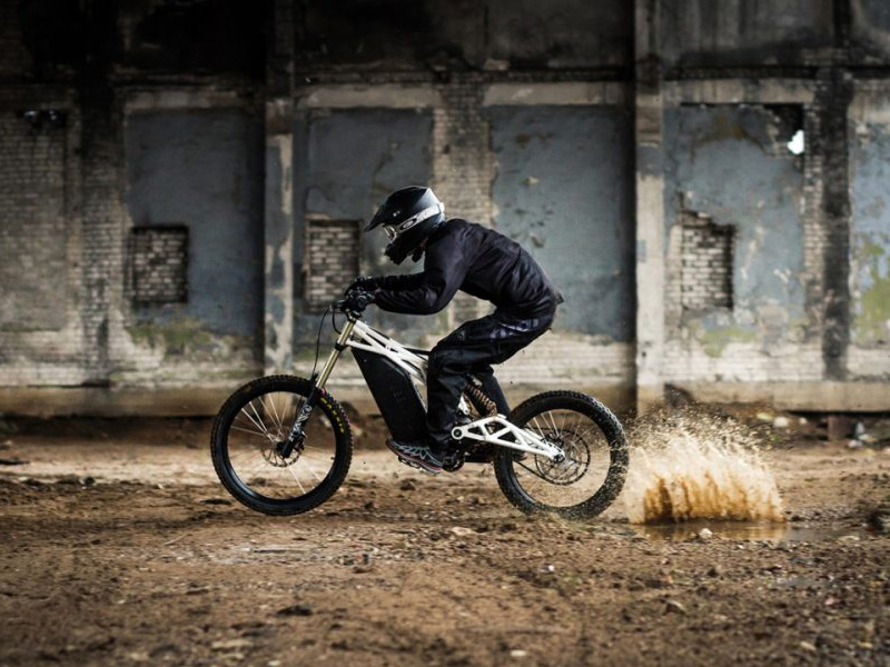 UBCO tiết lộ xe đạp điện FRX1 Freeride Trail Bike vận tốc 80 km/h  