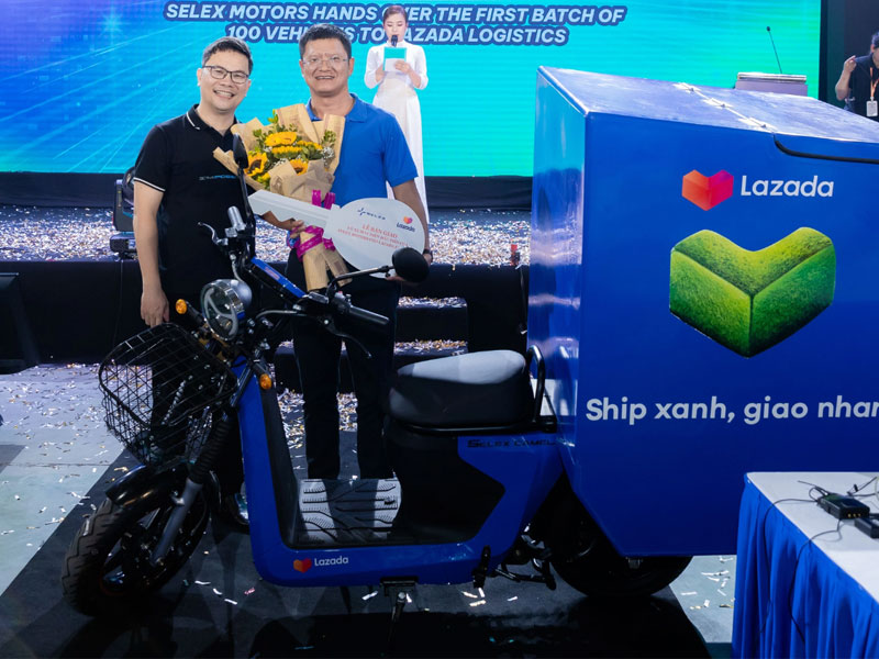 Xe máy điện Selex Camel có trạm đổi pin tự động, chọn lựa dành cho các shipper