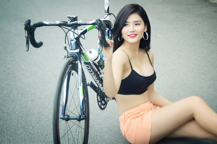 Người mẫu xe đạp 12