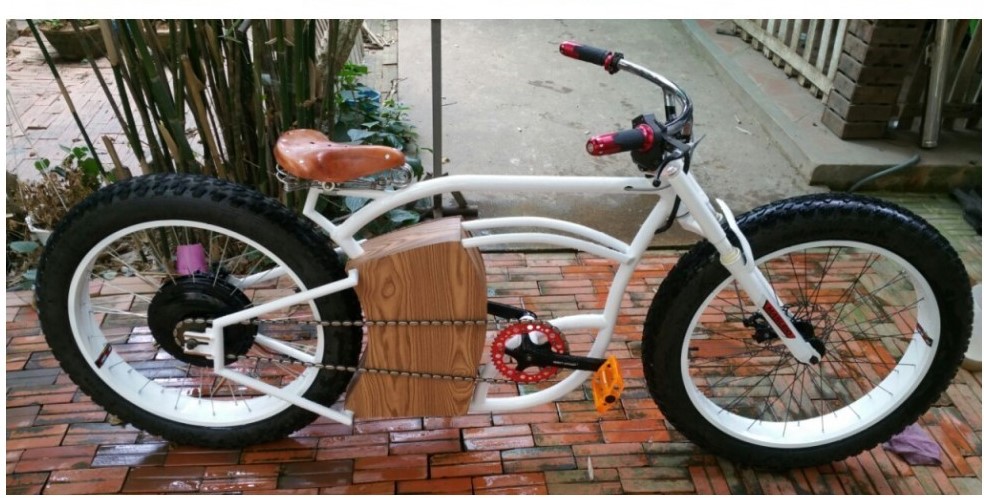 Chiếc xe đạp điện tự chế của anh Nguyễn Chí Hiển, chủ quán Boy Cafe ở Tây Ninh