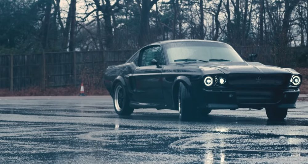 Mustang điện thực sự nổi bật trên đường