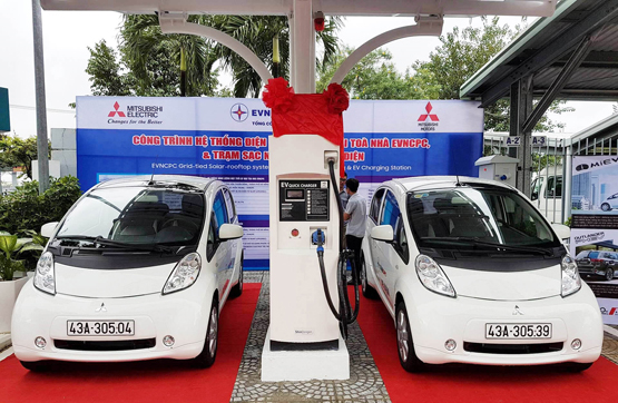 Mitsubishi lắp trạm sạc nhanh cho xe điện tại Đà Nẵng