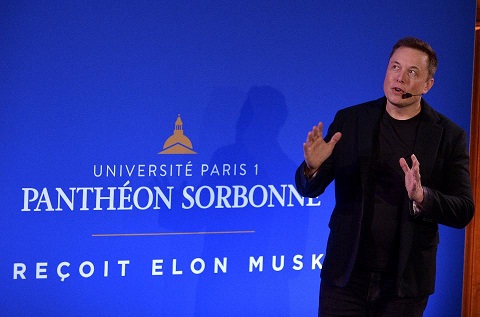 Musk đã kêu gọi tính phí với khí thải