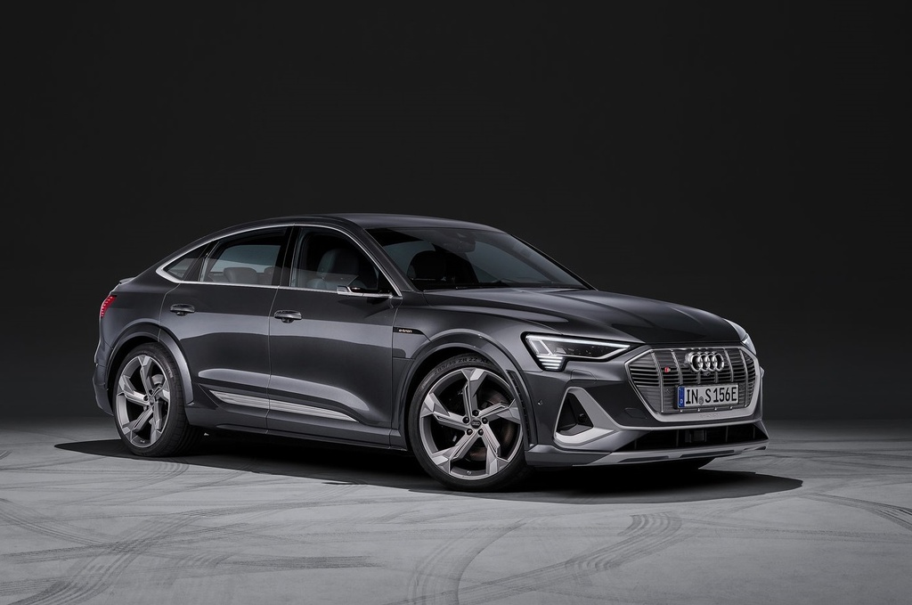 Giá khởi điểm của Audi e-tron S Sportback 2021 trên 108.000 USD