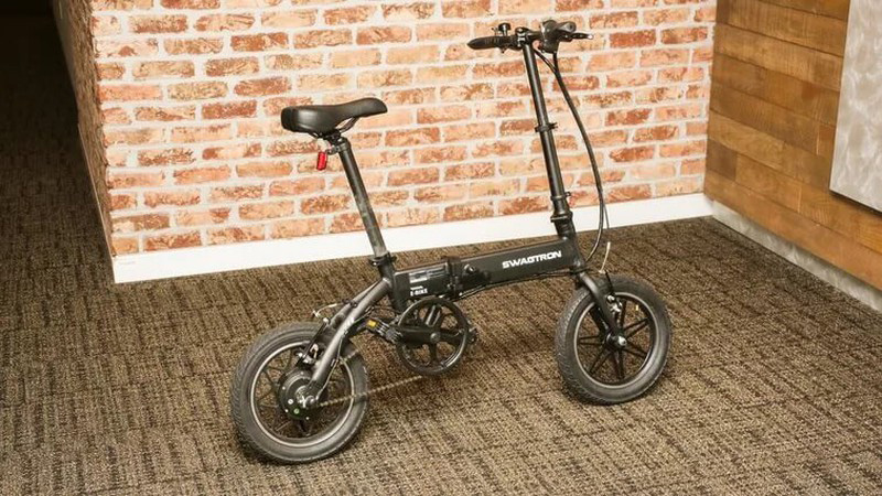 Swagtron EB5 Pro – mẫu xe đạp điện có thiết kế nhỏ gọn với giá rẻ nhất 2020