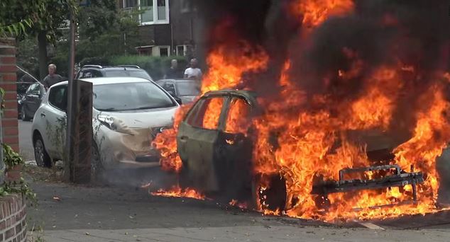 Vụ cháy xe điện Volkswagen ID.3. tại Hà Lan vào ngày 14/8