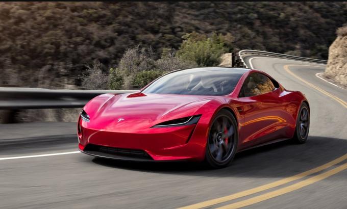 Tesla Roadster - mẫu xe điện được tìm kiếm nhiều nhất trên toàn cầu trong 2021