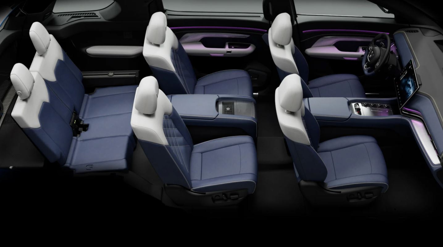 VF8 và VF9 có phần cabin rộng rãi, nhiều công nghệ thông minh để cạnh tranh với các dòng SUV trên thị trường hiện nay