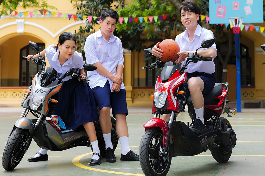 Người có thu nhập trung bình hoặc thấp Người có thu nhập trung bình hoặc thấp