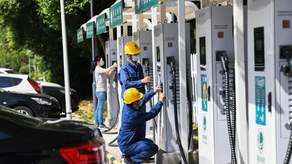 Những điều kiện và thủ tục để kinh doanh trạm sạc xe điện