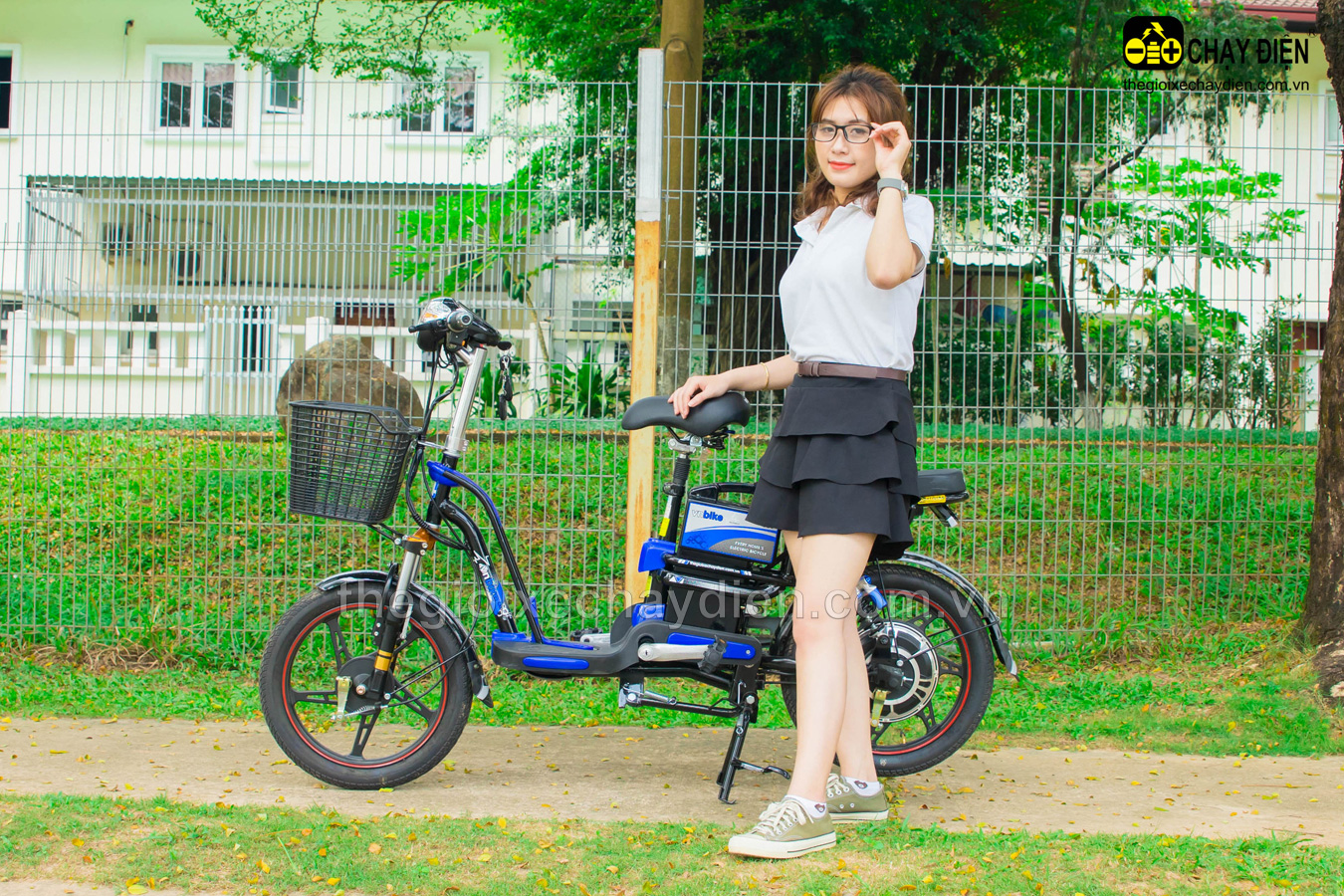 Xe đạp điện Vnbike V4 có đầy đủ tiện ích cần thiết