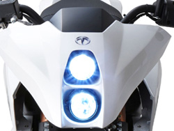 Đèn pha Mô tô điện Terra Motors Kiwami với khản năng chiếu sáng thông minh