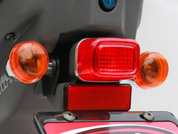 Đèn hậu Xe đạp điện Nijia Plus 2018 với khả năng thông báo hướng chuyển động của xe