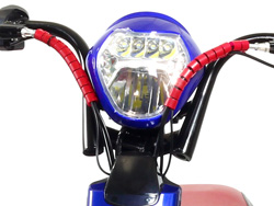 Đèn pha Xe đạp điện 133 Sufat Plus được tích hợp thêm mặt đồng hồ điện tử